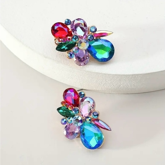 Stunning Statement Earrings - Picture 3 of 7